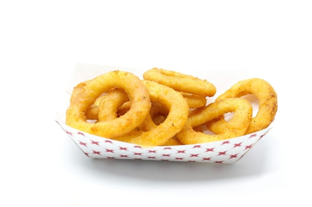 Cajun Spiced Onion Rings [v].